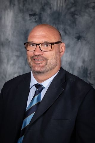 Mr A De WittComputers / Tuckshopadewitt@lorraineschool.co.za