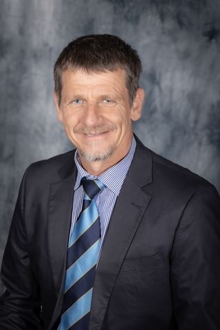 Mr K van HeerdenKuns / Art